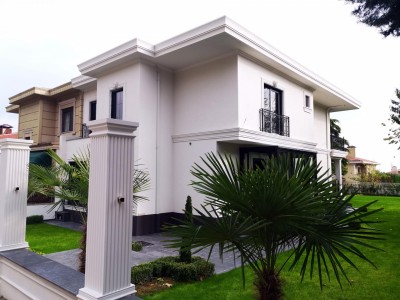 Dış Cephelerde Zarafeti Artıran Pilaster Sütun ve Pencere Detayları