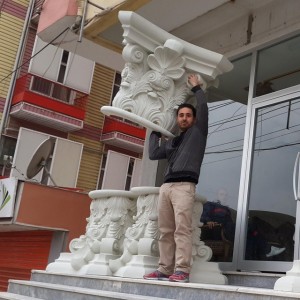 Klasik Girişler İçin Dev Sütun Başlığı ve Kaideler