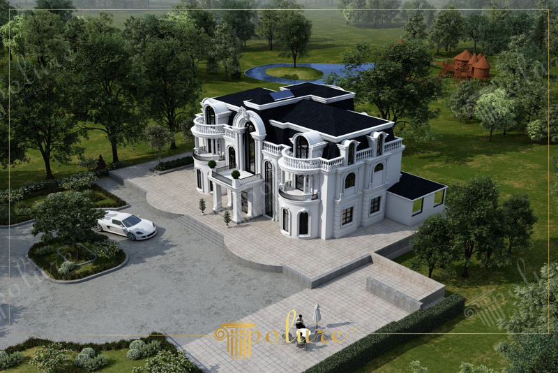Antrasit mansard çatıya sahip lüks ev projesinde kullanılan beyaz renkli dekoratif kaplama panelleri, pencere çerçeveleri ve sütun detayları.