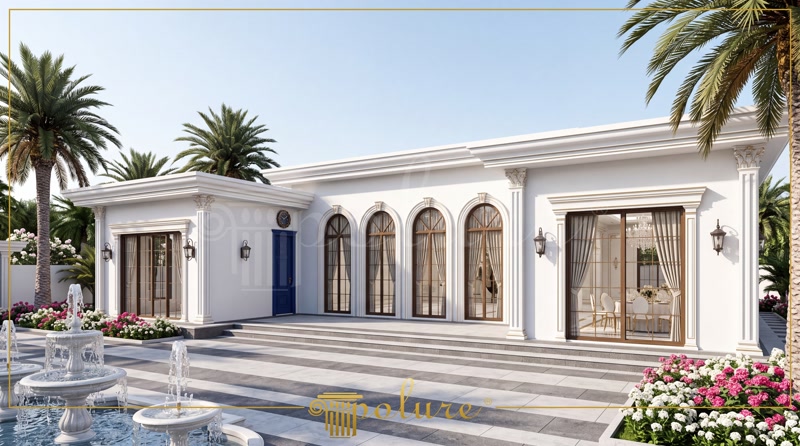 Tek katlı binanın beyaz renkli poliüretan kartonpiyer pilaster sütunları ve sövelerle bezenmiş dekoratif dış cephesi.