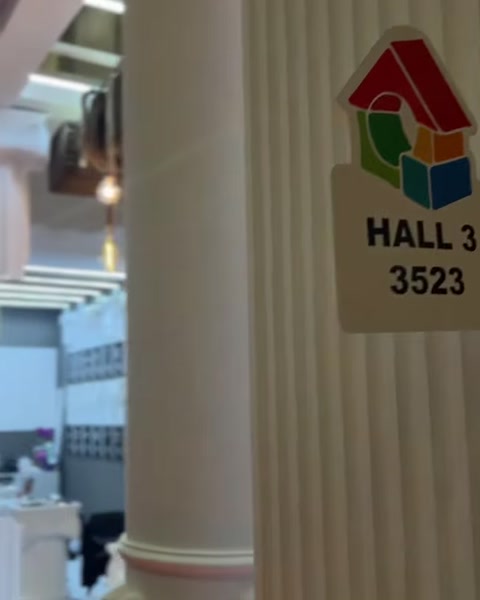 Polure Poliüretan Antik Sütun ve Söve Sistemleri ile Estetik Fuar Stand Tasarımları — 0:05