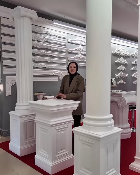 Sade ve yivli sütun modelleri geniş açıyla gösteriliyor
