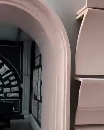 Poliüretan kemer uygulaması ve çevresindeki dekoratif duvar çıtaları